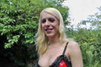 Transexual blond fute anal o pizda nimfomana